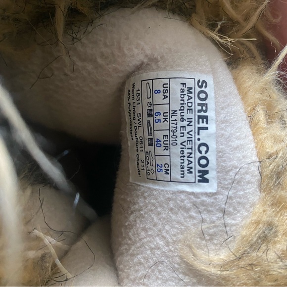 Sorel Black Quilted Waterproof Winter Boots with Fur Lining - Picture 6 of 6